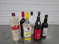 Bacardi, malibu, etc. sterke drank fles (7x) - afbeelding 3 van  3