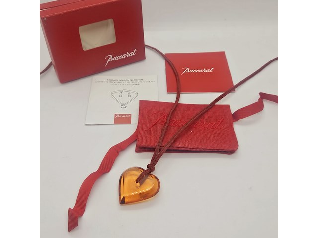 Baccarat (rouge) hart pendant collier - inclusief doos - afbeelding 1 van  9