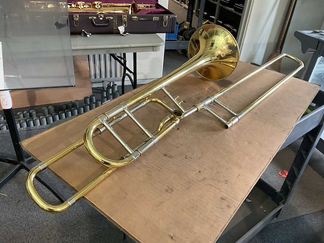 Bach stradivarius model 42 trombone - afbeelding 4 van  9