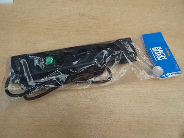 Bachmann - connectus - stekkerdoos 4x 230v (29x) - afbeelding 2 van  2