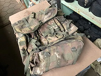 Backpack with frame - afbeelding 4 van  4