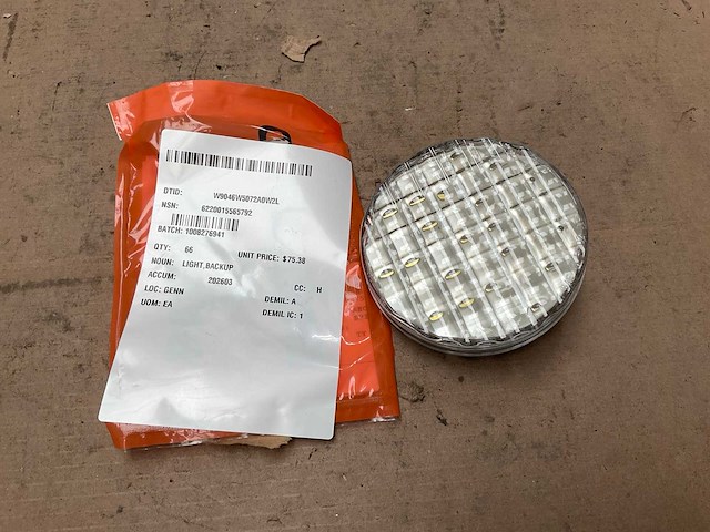 Backup light (66x) - afbeelding 1 van  5