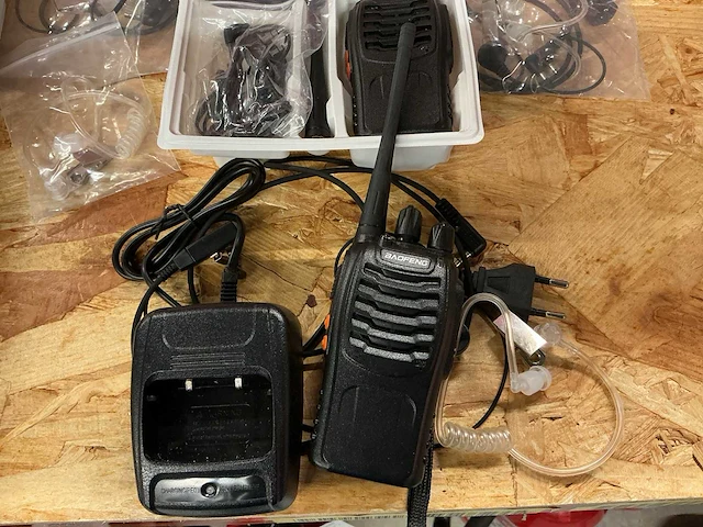 Badfeng portofoon met oortjes en microfoon (8x) - afbeelding 2 van  5