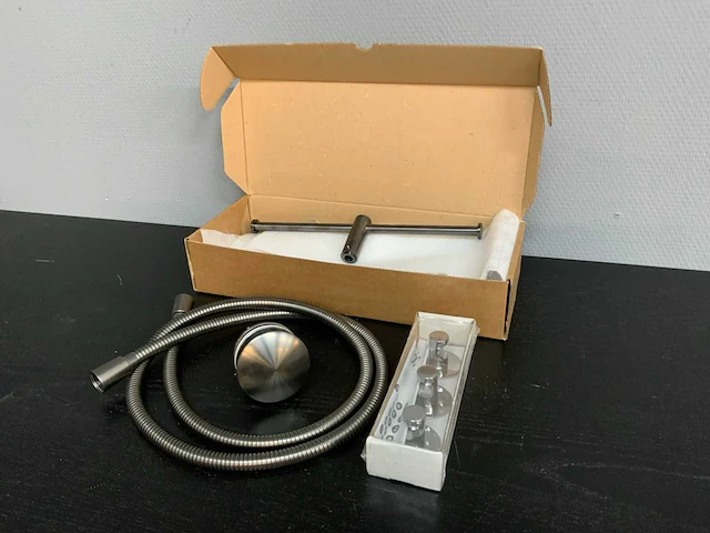 Badkamer accessoires (4x) - afbeelding 1 van  9