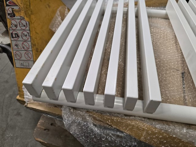 Badkamer design radiator handoek vasco, wit - afbeelding 3 van  8