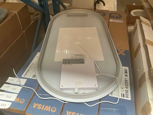 Badkamer led spiegel - afbeelding 3 van  4