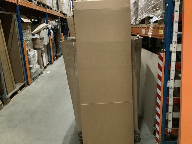 Badkamer radiator 180 x 60 cm kermi, wit - afbeelding 2 van  3