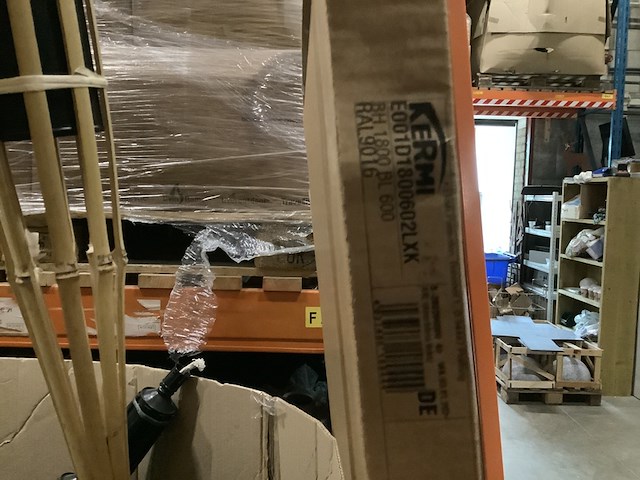 Badkamer radiator 180 x 60 cm kermi, wit - afbeelding 3 van  3