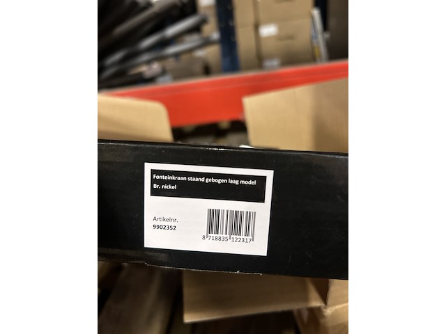 Badkameraccessoires w.o. wastafel, badkamerkast - afbeelding 6 van  7