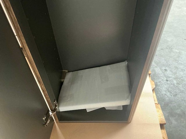 Badkamerkast hoog 160cm - afbeelding 3 van  4
