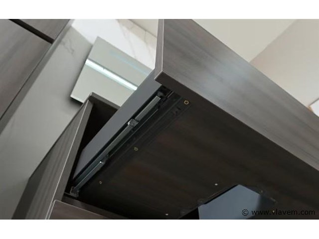 Badkamermeubel 130 cm - donker hout decor + zwarte waskommen - incl. muurkranen - afbeelding 3 van  12
