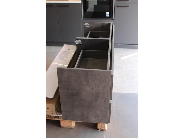 Badkamermeubel v.v. 4 laden met afmeting 141 x 45 x 56 cm. let op: exclusief topblad. - afbeelding 2 van  2