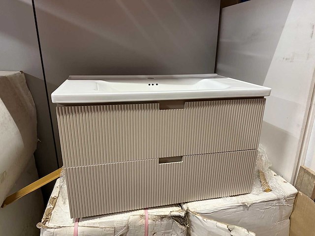 Badkamermeubel - afbeelding 1 van  4