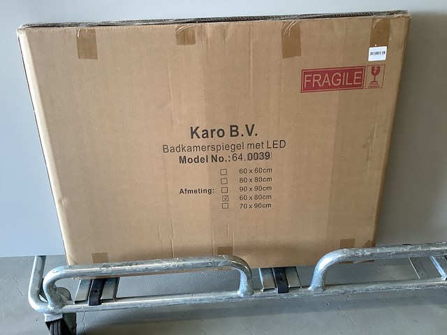 Badkamerspiegel + led 60x80 cm, karo, 64.0039 - afbeelding 2 van  3