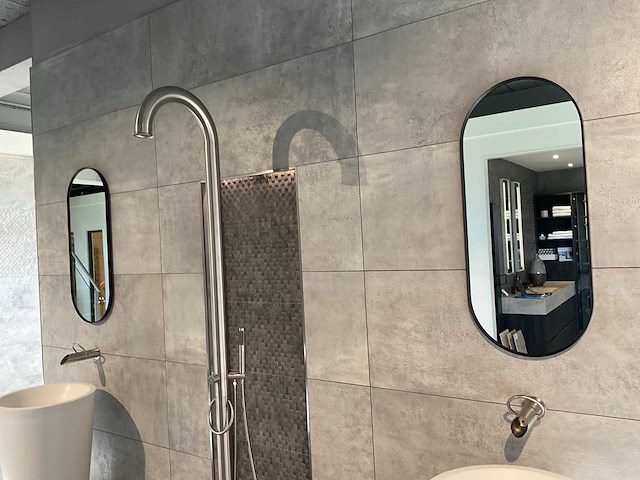 Badkamerspiegel ovaal (2x) - afbeelding 1 van  3