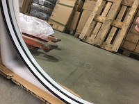 Badkamerspiegel ovaal met led verlichting en verwarming. - afbeelding 2 van  2