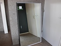 Badkamerspiegel uroca met omlijsting met verwarming en verlichting. afmeting 80 x150 cm. - afbeelding 1 van  2