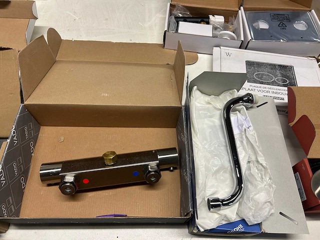 Badkamer/toilet artikelen (9x) - afbeelding 6 van  12