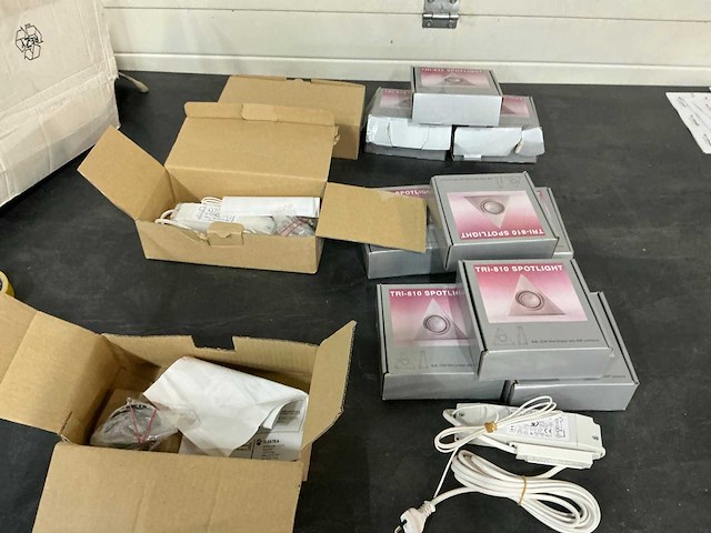 Badkamerverlichting (3x) - afbeelding 1 van  3