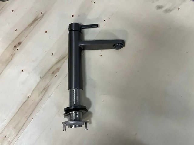 Badkraan toilet accessoires - afbeelding 2 van  6