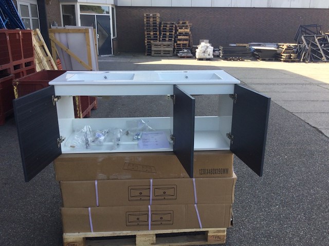 Badmeubel 3- deurs met wastafel, zwart/wit - afbeelding 3 van  4