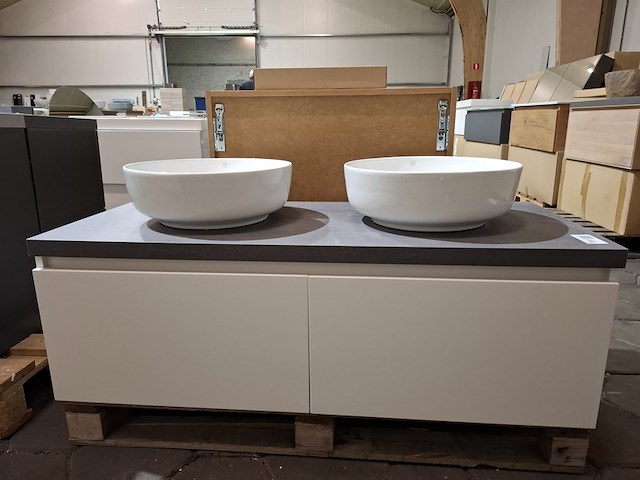 Badmeubel mat wit - afbeelding 1 van  13