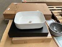 Badmeubel met wasbak - afbeelding 1 van  2