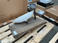 Badmeubel met waskom en kraan - afbeelding 1 van  4