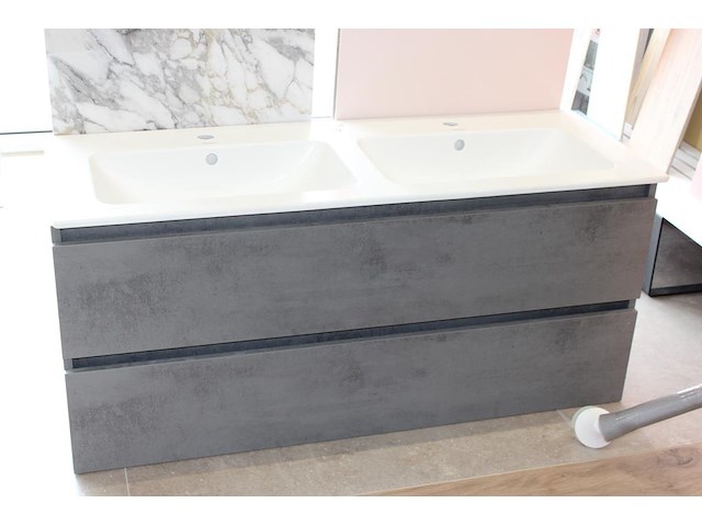 Badmeubel v.v. 2 laden en dubbele waskom duravit. afmeting 130 x 49 x 58 cm. - afbeelding 1 van  3