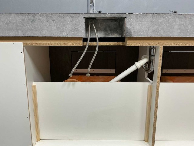 Badmeubelset 50 x 210 cm - afbeelding 14 van  28