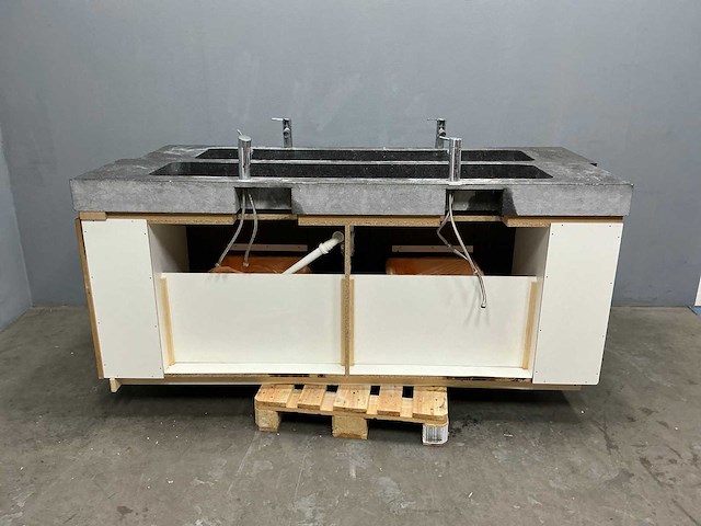 Badmeubelset 50 x 210 cm - afbeelding 24 van  28