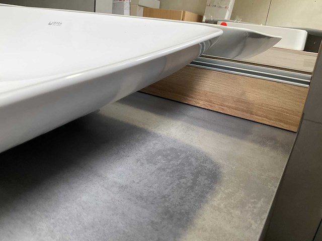 Badmeubelset met led verlichting - afbeelding 5 van  9