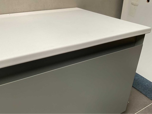 Badmeubelset met solidsurface wastafel en kraan 120x46cm - afbeelding 3 van  4