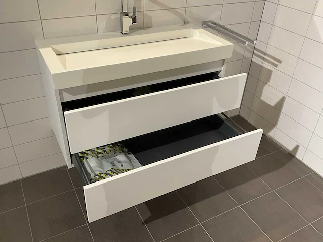 Badmeubelset - afbeelding 3 van  7