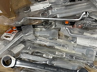 Bahco / roebuck - partij (ratel)steek-/ringsleutels & verstelbare sleutels - afbeelding 4 van  9