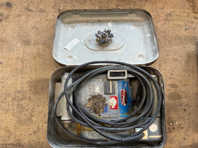 Baier mf 63 n sleuvenfreesmachine - afbeelding 4 van  5
