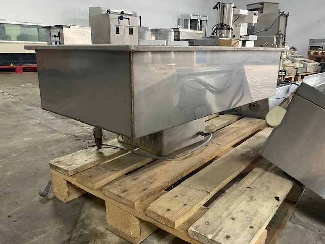 Bain-marie & wastafel - afbeelding 5 van  8