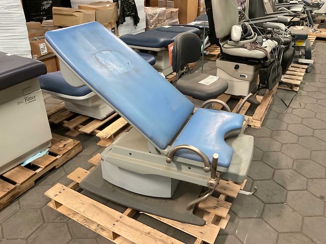 Baisch medi select 2 onderzoekstoel - afbeelding 1 van  8