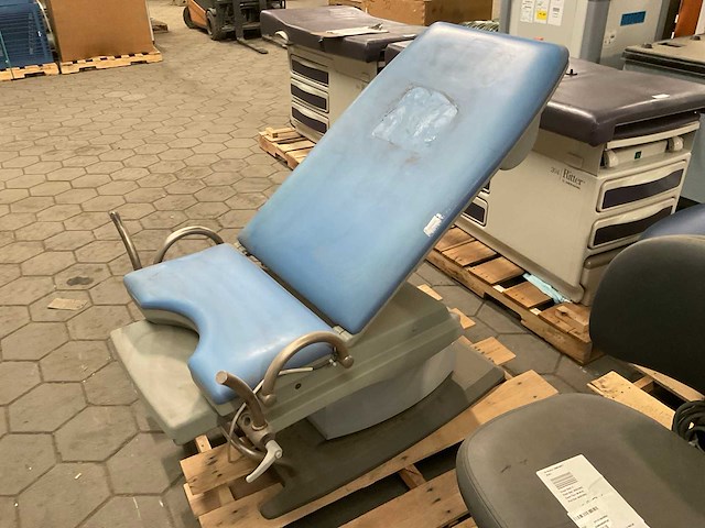 Baisch medi select 2 onderzoekstoel - afbeelding 3 van  8