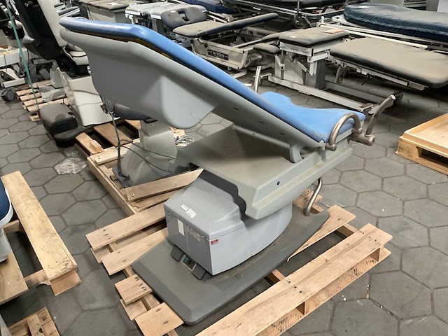 Baisch medi select 2 onderzoekstoel - afbeelding 5 van  8