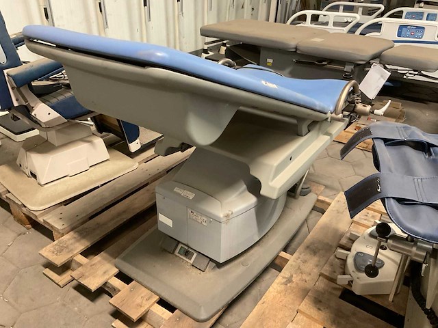 Baisch medi select 2 onderzoekstoel - afbeelding 5 van  9