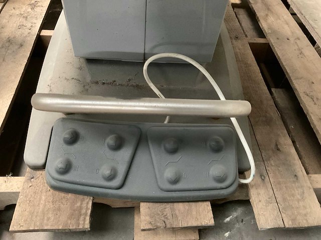 Baisch medi select 2 onderzoekstoel - afbeelding 8 van  9