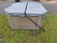 Baja 6 persoons jacuzzi en buitenspa - afbeelding 6 van  6