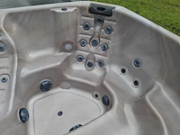 Baja 6 persoons jacuzzi en buitenspa - afbeelding 32 van  35