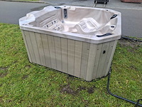 Baja 6 persoons jacuzzi en buitenspa - afbeelding 34 van  35
