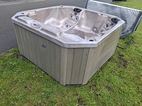 Baja 6 persoons jacuzzi en buitenspa - afbeelding 35 van  35