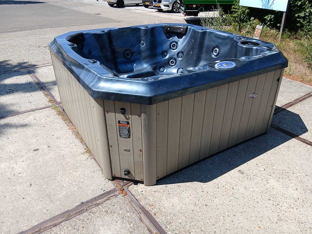 Baja spas 6 persoons jacuzzi en buitenspa - afbeelding 25 van  37