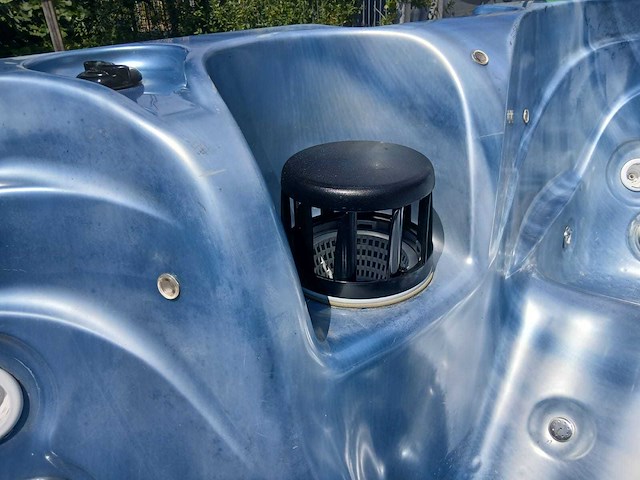 Baja spas 6 persoons jacuzzi en buitenspa - afbeelding 31 van  37