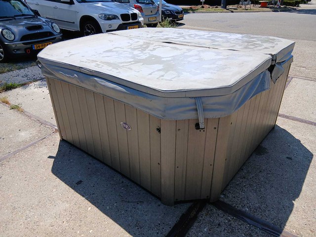 Baja spas 6 persoons jacuzzi en buitenspa - afbeelding 23 van  37