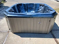 Baja spas 6 persoons jacuzzi en buitenspa - afbeelding 26 van  37